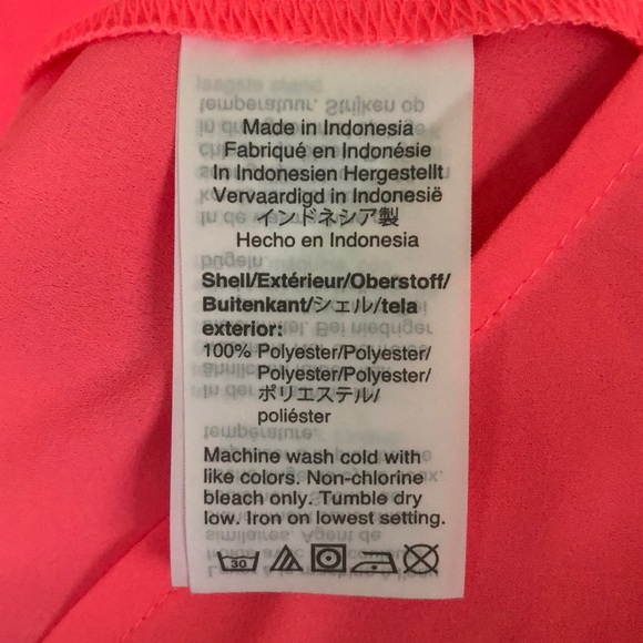 NEW J Crew Sleeveless V-neck blouse. - Picture 5 of 5